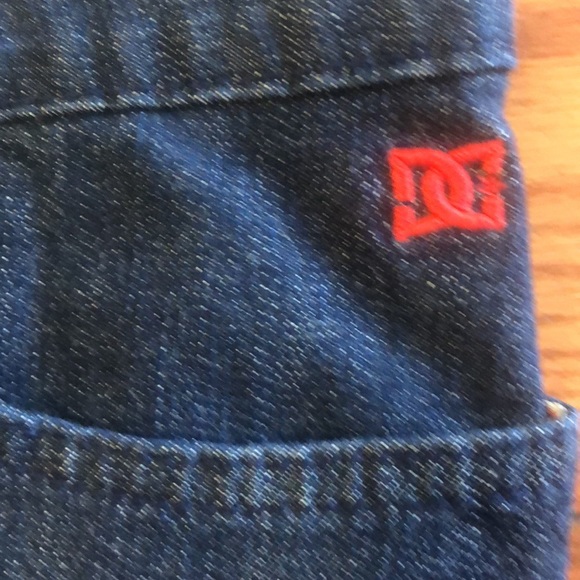 Droors Clothing (DC) Skirt - Picture 2 of 3